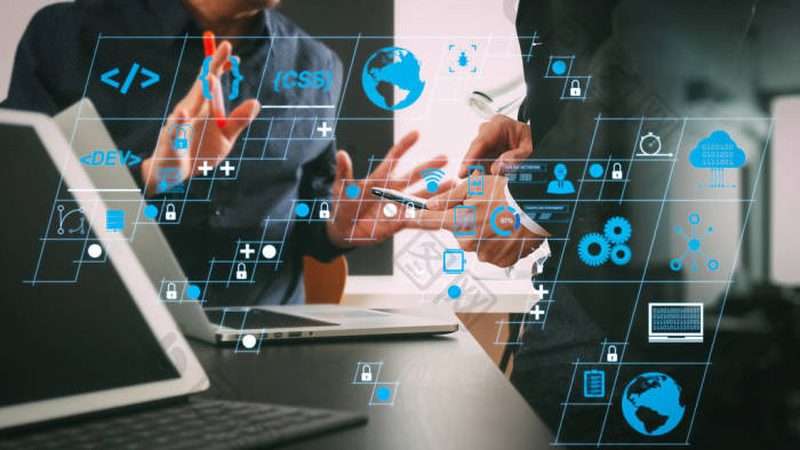 CRM系统选型：避开五大误区，确保企业顺利转型
